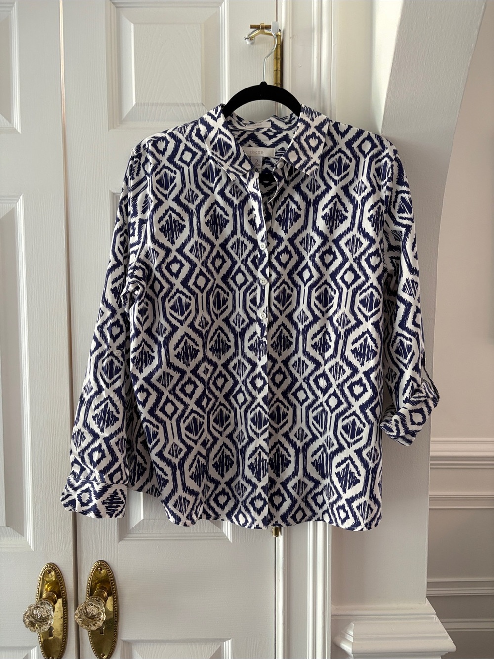 Chico’s NO IRON Ikat Button Up - Large 2